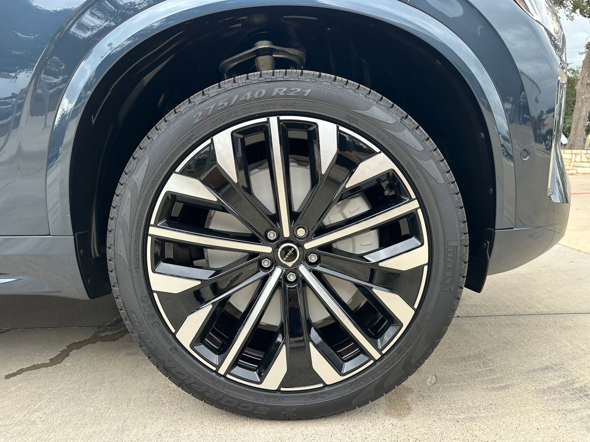 Used 2026 Volvo XC90 B6 Plus w/ Protection Package Premier AWD/4WD image 7