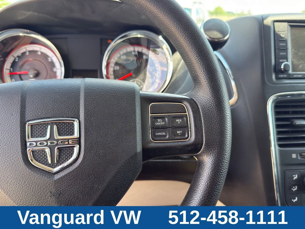 Used 2019 Dodge Grand Caravan SE FWD image 18