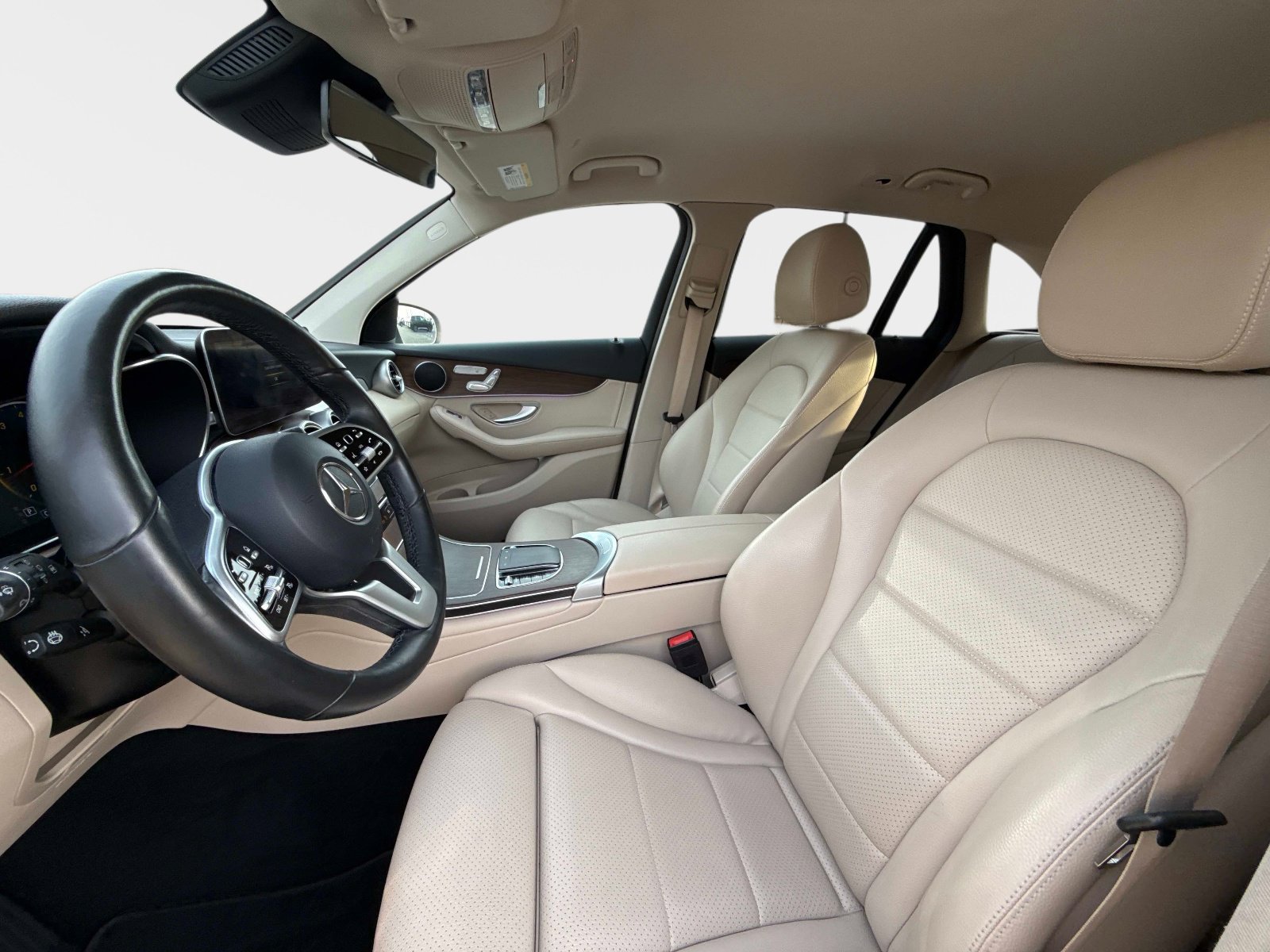 Used 2022 Mercedes-Benz GLC 300 4MATIC w/ Premium Package Lite image 23