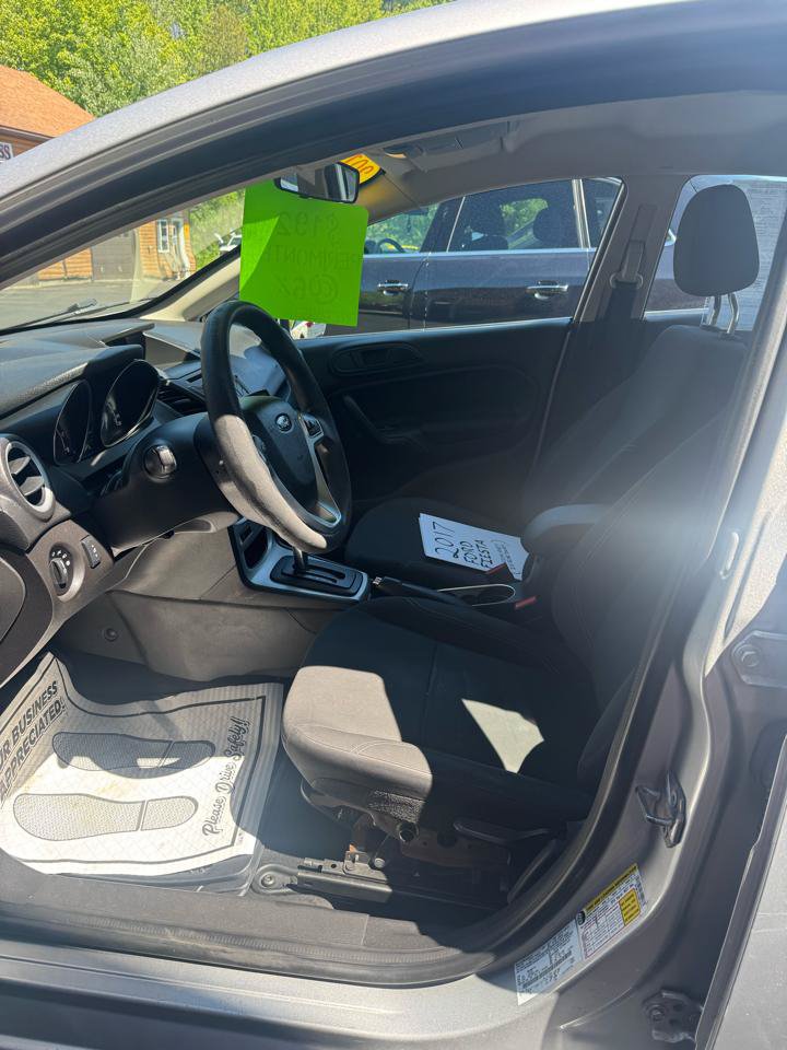 Used 2017 Ford Fiesta SE w/ Cold Weather Package FWD image 6