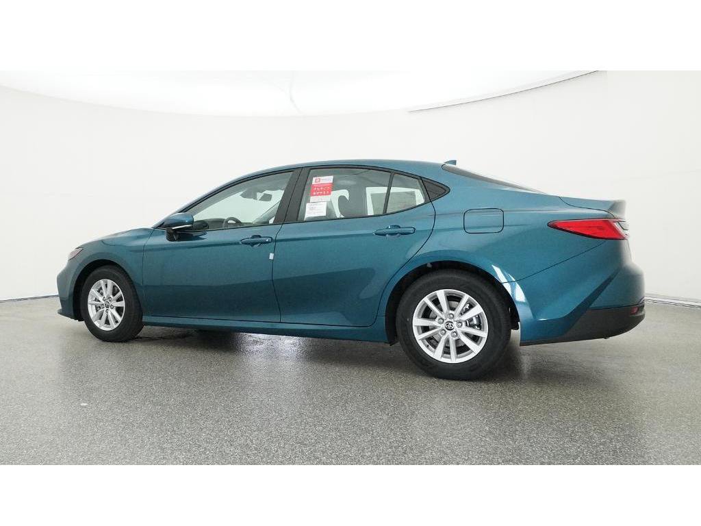 Used 2025 Toyota Camry LE FWD image 26