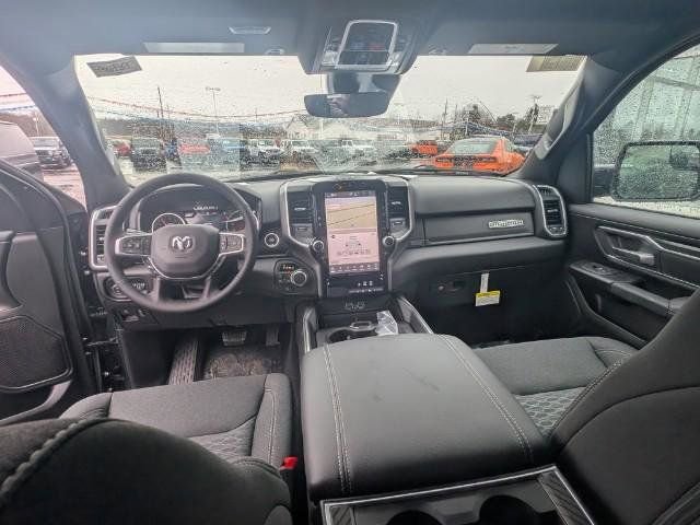New 2026 RAM 1500 4x4 Crew Cab image 11