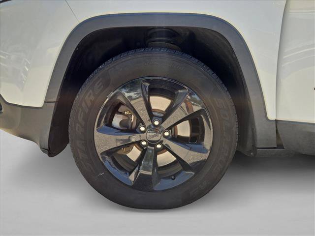 Used 2016 Jeep Cherokee High Altitude AWD/4WD image 14