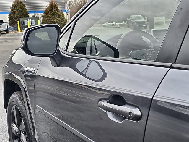 Used 2021 Toyota RAV4 XSE image 11