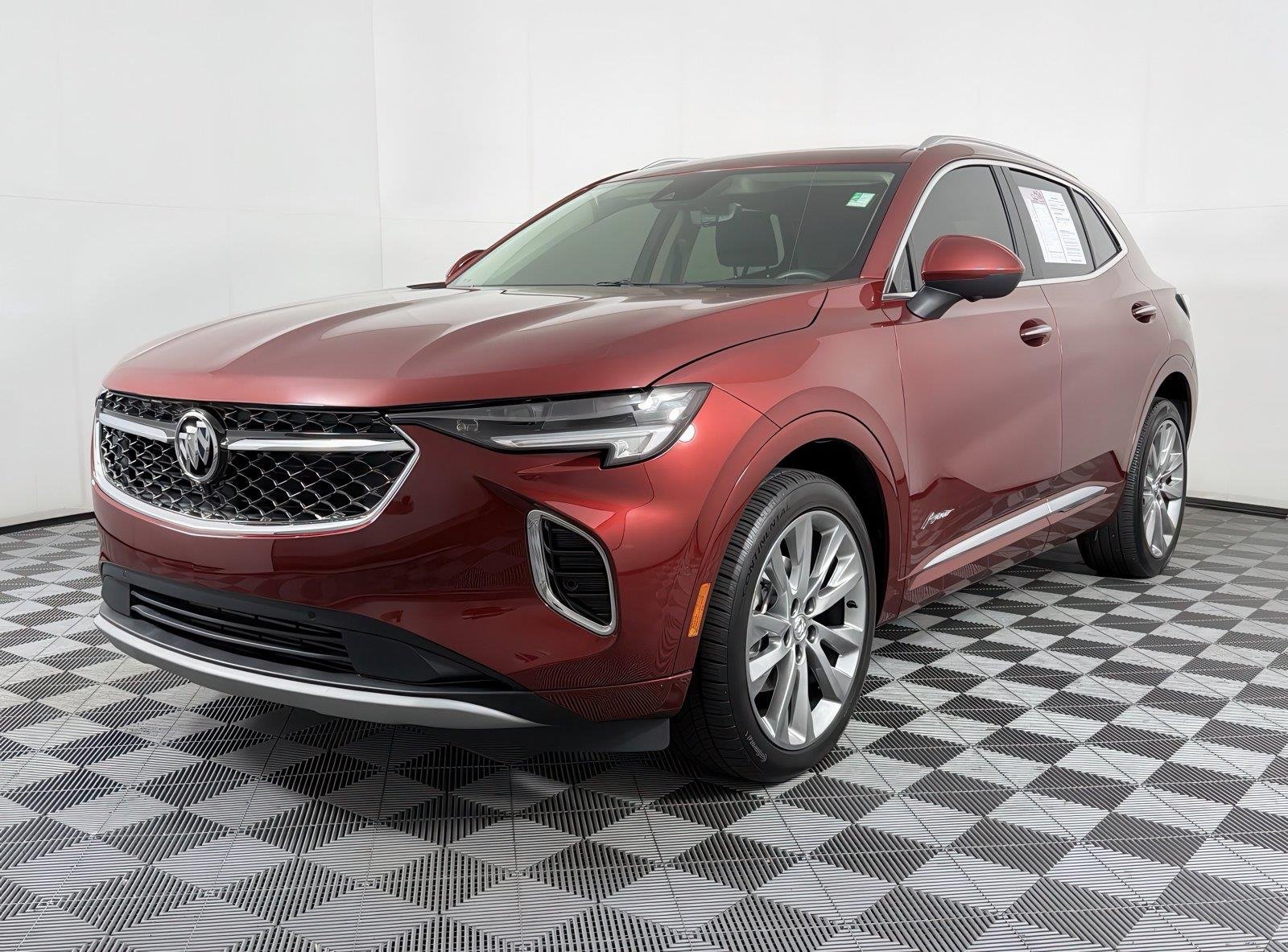 Used 2023 Buick Envision Avenir FWD image 3
