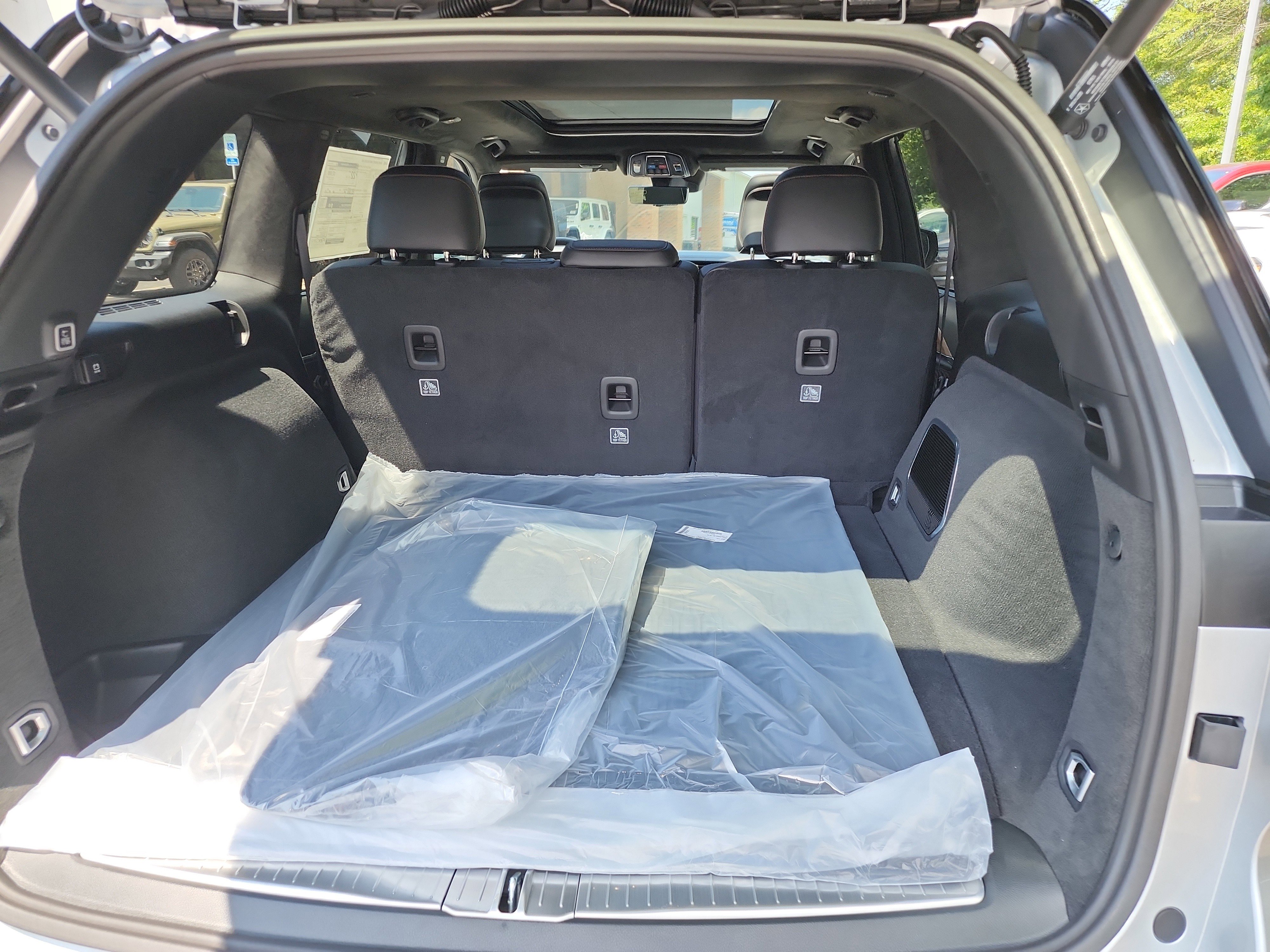 New 2025 Jeep Grand Cherokee Summit image 34