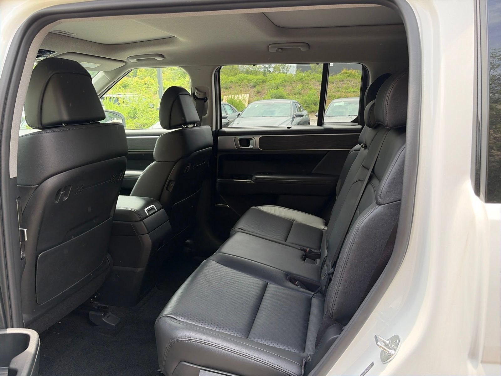 Used 2024 Hyundai Santa Fe Limited AWD/4WD image 10