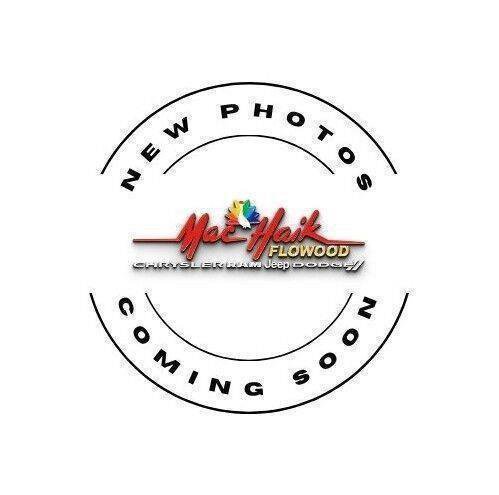 Used 2015 Dodge Challenger R/T Plus RWD image 3