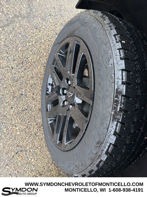 Used 2025 Chevrolet Colorado Z71 w/ Technology Package image 30