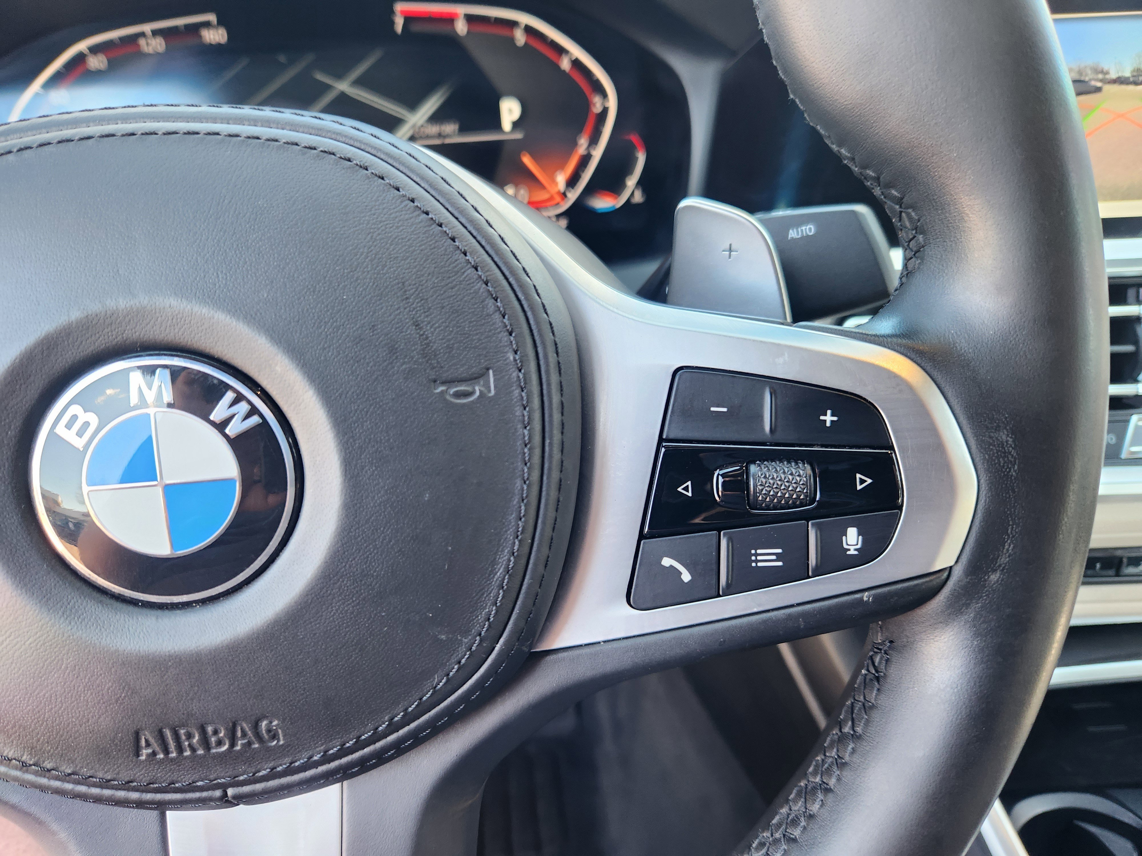 Used 2019 BMW 330i Sedan w/ M Sport Package image 19