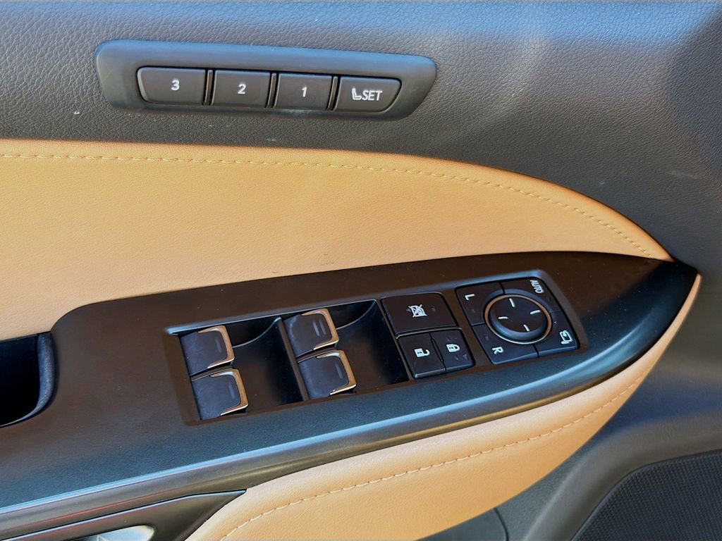 Used 2023 Lexus NX 350 AWD image 23