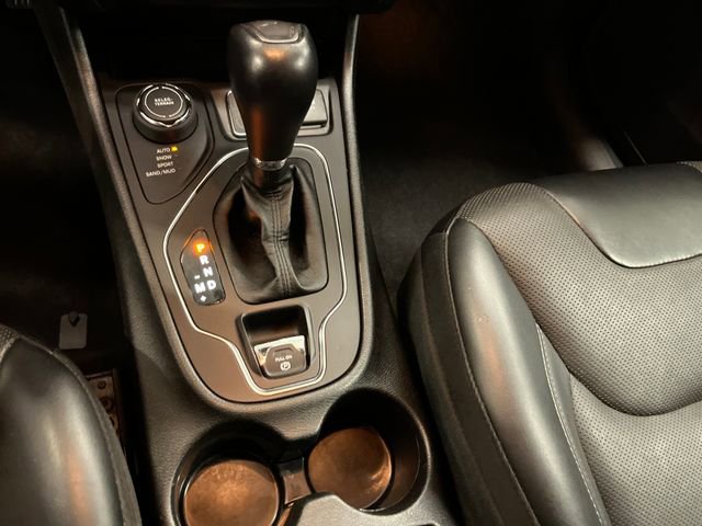 Used 2022 Jeep Cherokee Latitude Lux AWD/4WD image 15