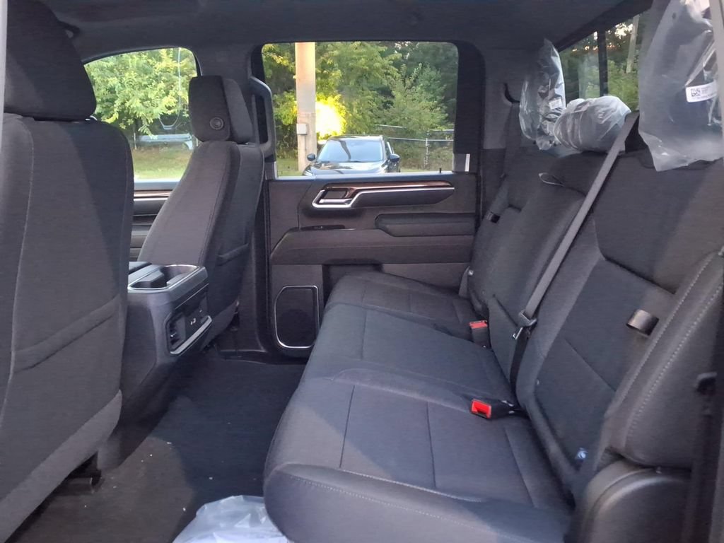New 2026 Chevrolet Silverado 2500 LT w/ All Star Edition AWD/4WD image 16