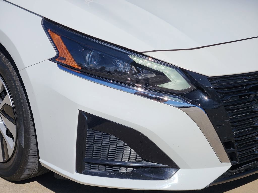 Used 2024 Nissan Altima 2.5 S image 10