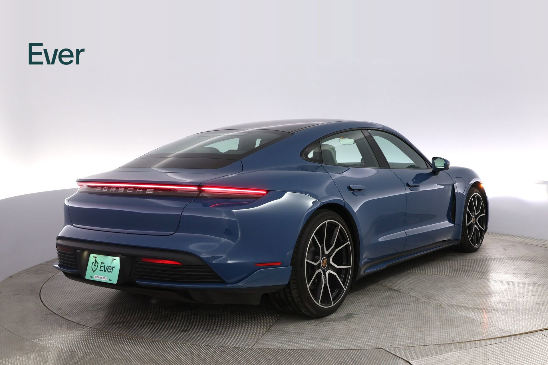 Used 2023 Porsche Taycan w/ Premium Package image 3