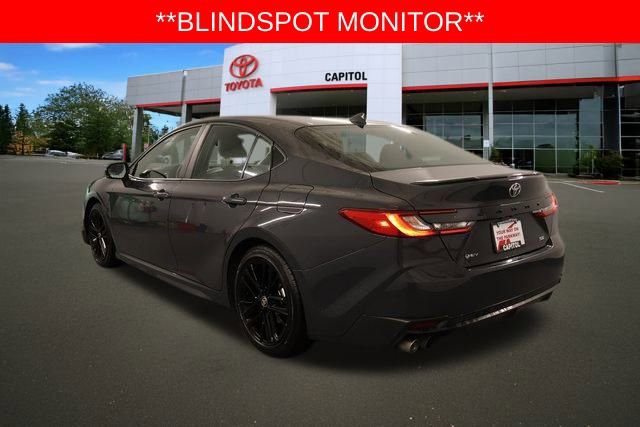 Used 2025 Toyota Camry SE image 6