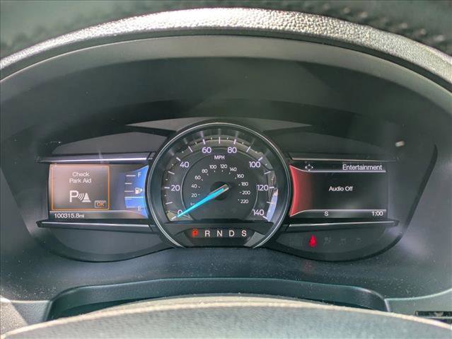 Used 2017 Ford Explorer XLT w/ Equipment Group 201A FWD image 9