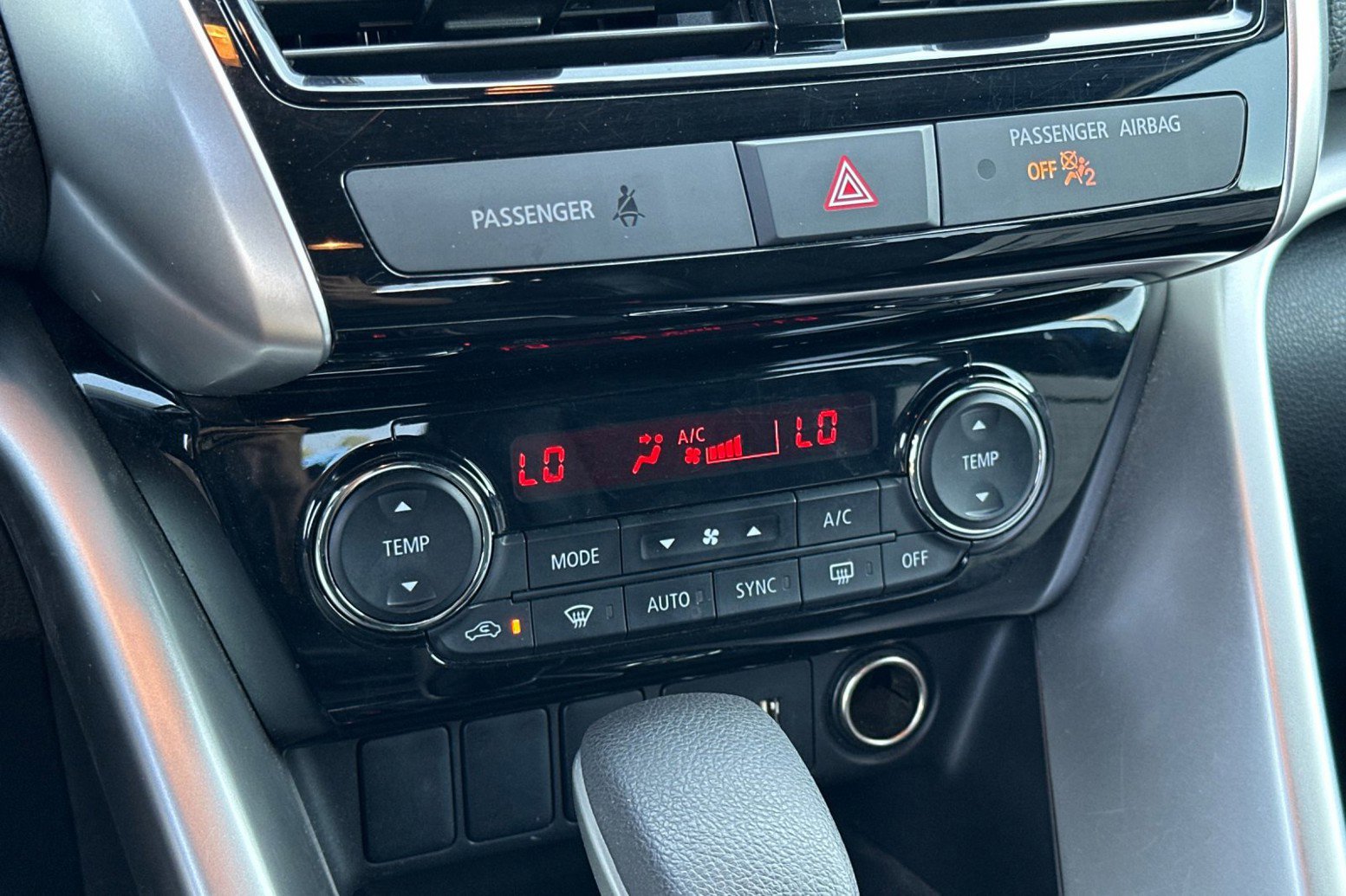 Used 2024 Mitsubishi Eclipse Cross SE image 21