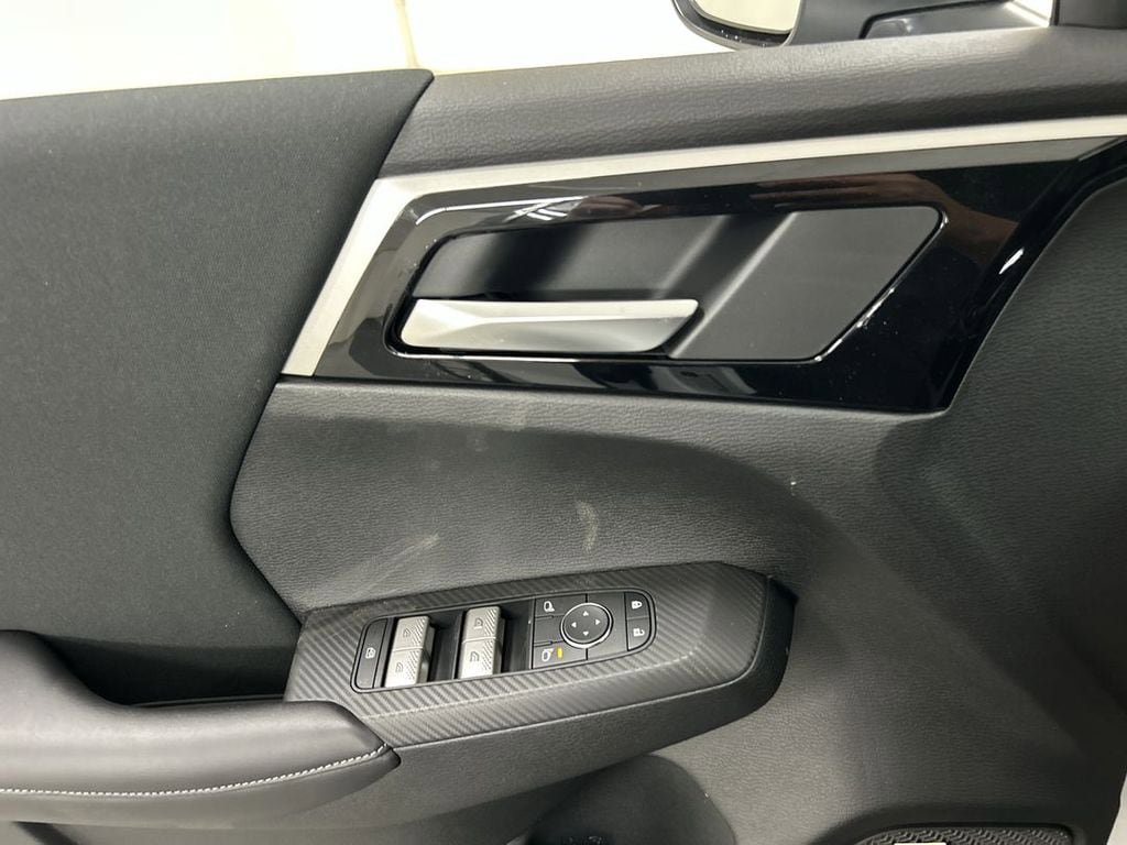 New 2026 Mitsubishi Outlander ES AWD/4WD image 11