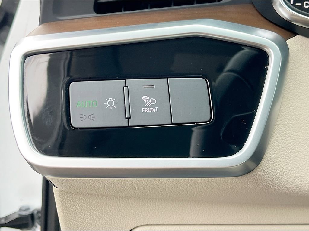 Used 2024 Audi A6 2.0T Premium w/ Convenience Package image 10