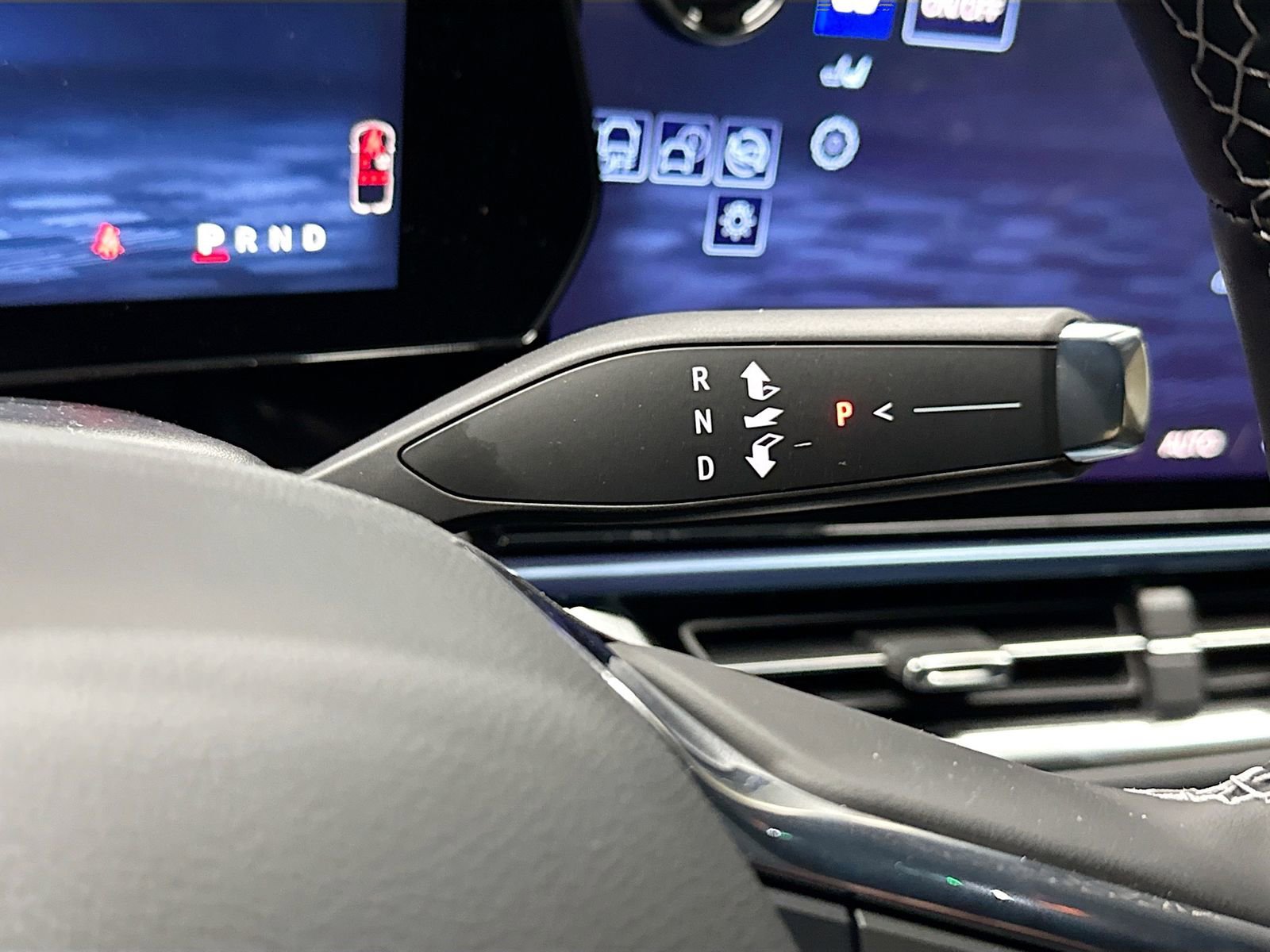 New 2026 Chevrolet Equinox EV LT image 17