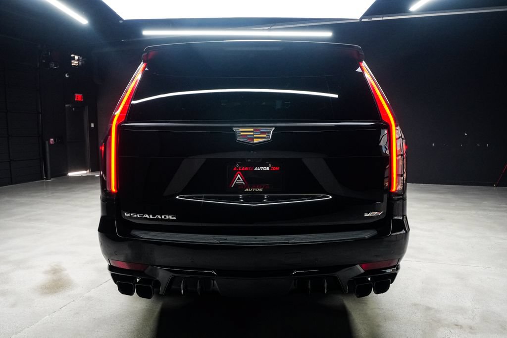 Used 2023 Cadillac Escalade V AWD/4WD image 19