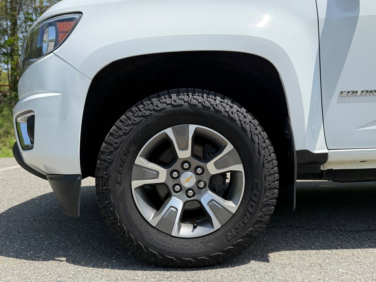 Used 2019 Chevrolet Colorado Z71 AWD/4WD image 39