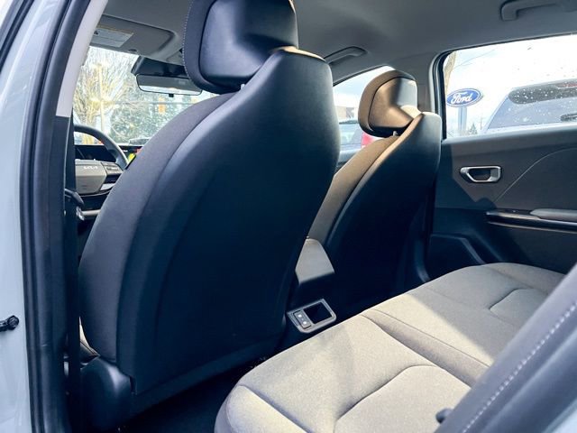 New 2025 Kia K4 LXS image 10
