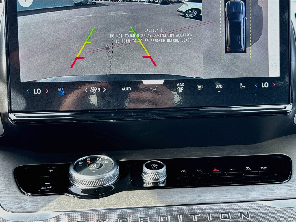 New 2027 Ford Expedition Platinum RWD image 16