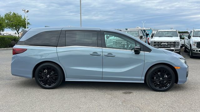 Used 2025 Honda Odyssey Sport-L image 2