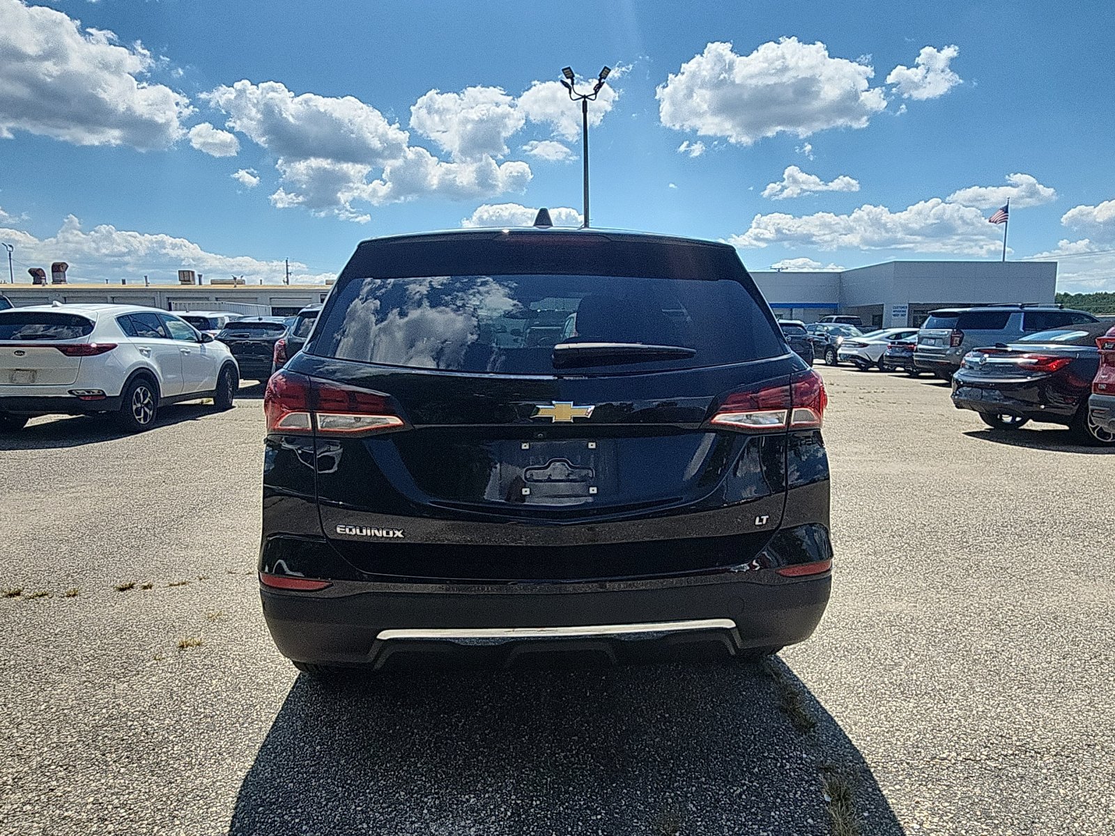 Used 2024 Chevrolet Equinox LT FWD image 4
