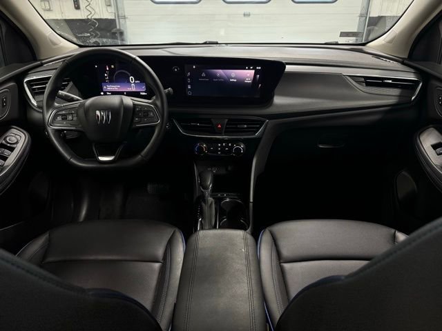 Used 2025 Buick Encore GX Sport Touring image 19