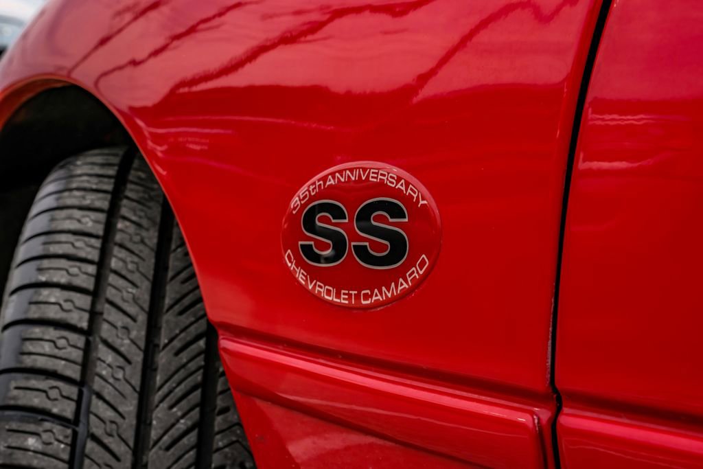 Used 2002 Chevrolet Camaro Z28 w/ SS Performance/Appearance Pkg RWD image 43