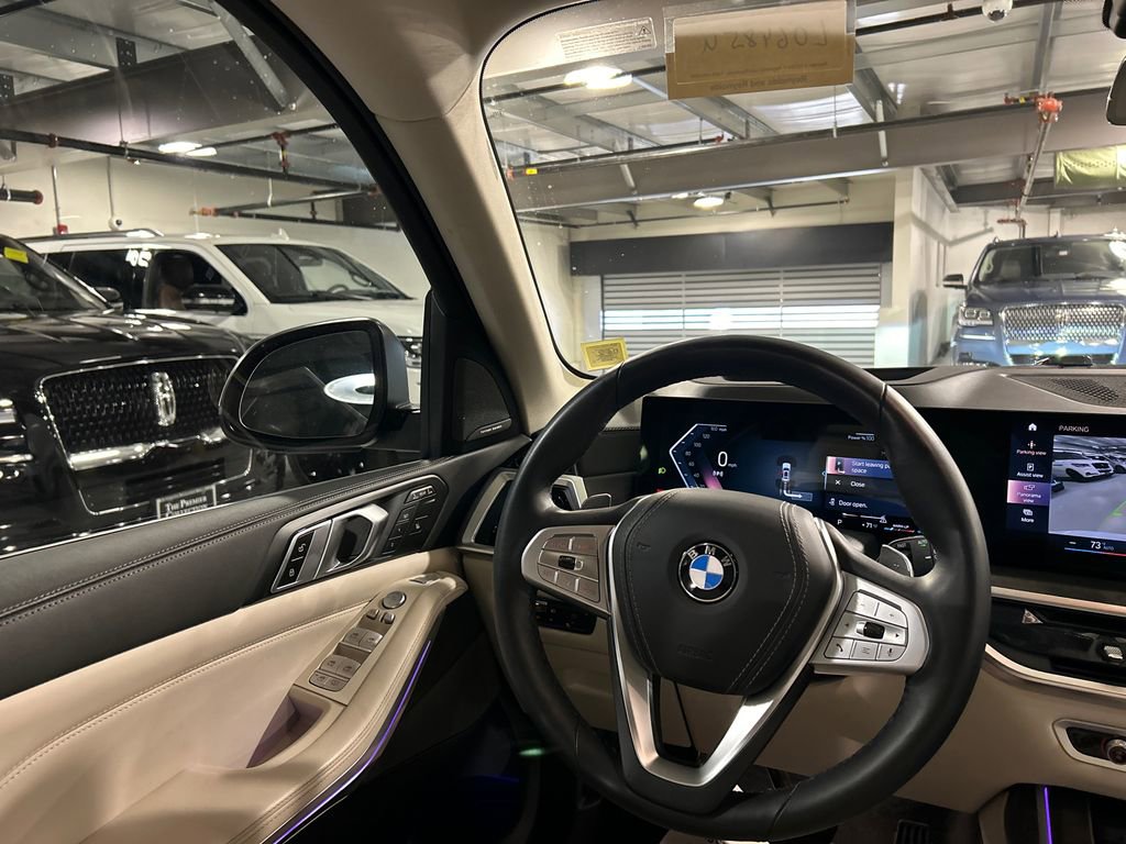 Used 2023 BMW X7 xDrive40i w/ Premium Package AWD/4WD image 24