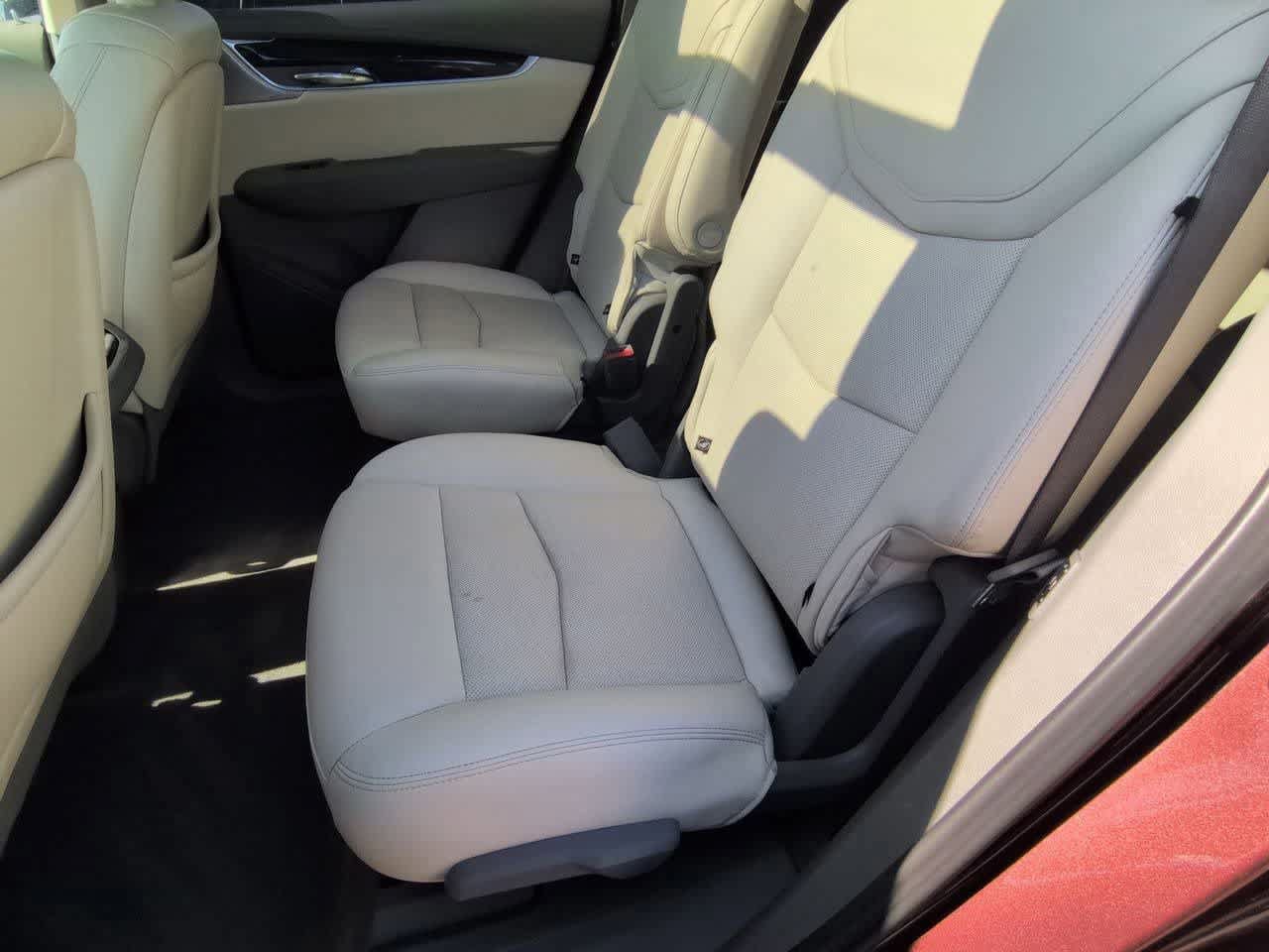 Used 2023 Cadillac XT6 Premium Luxury AWD/4WD image 19