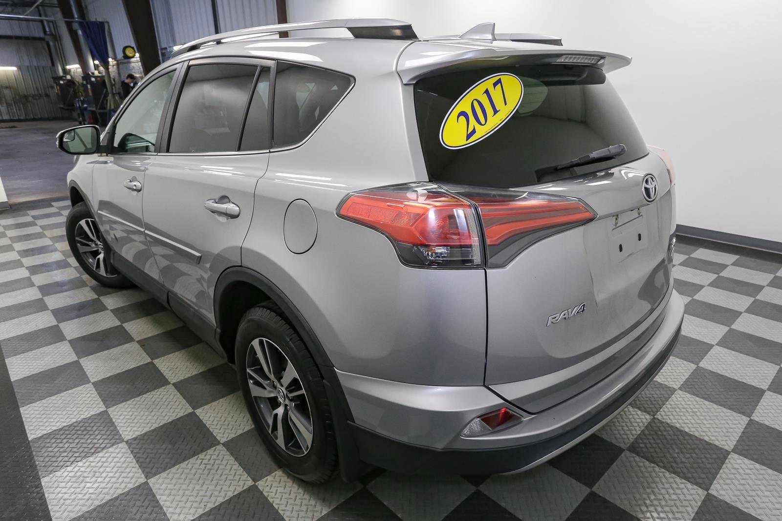 Used 2017 Toyota RAV4 XLE w/ Plus Special Value Package AWD/4WD image 9