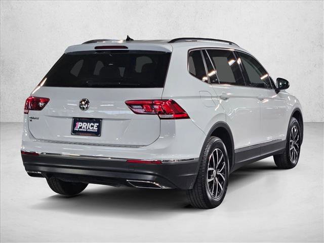 Used 2021 Volkswagen Tiguan SE w/ Panoramic Sunroof Package FWD image 5
