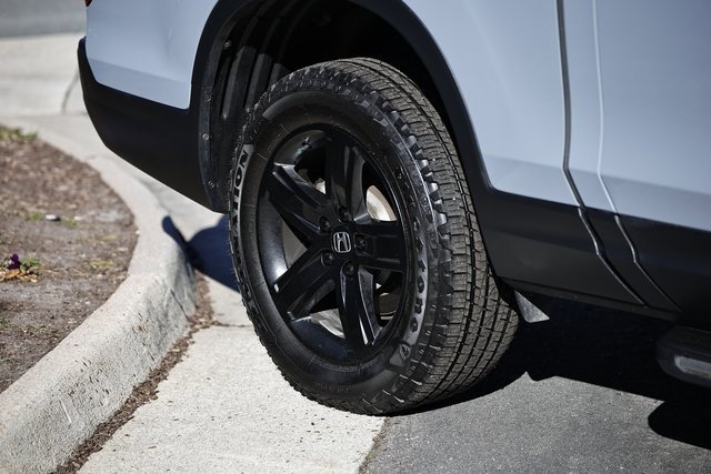 Used 2023 Honda Ridgeline Black Edition image 11