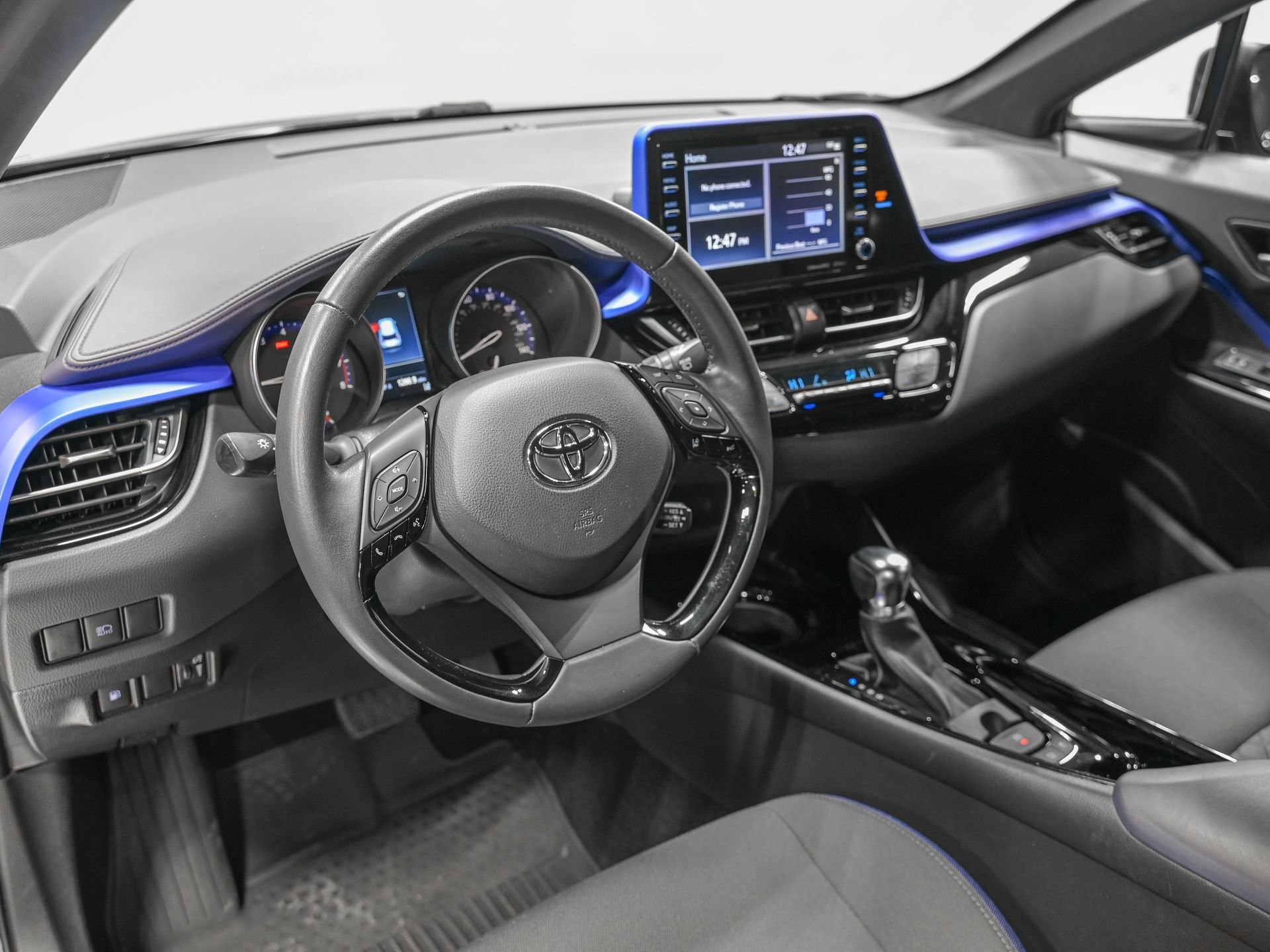 Used 2022 Toyota C-HR XLE image 14