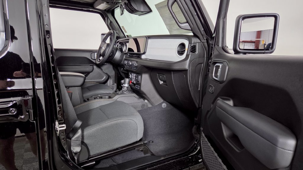 New 2026 Jeep Gladiator Sport AWD/4WD image 30