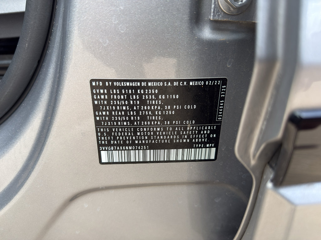 Used 2022 Volkswagen Tiguan SE R-Line FWD image 35
