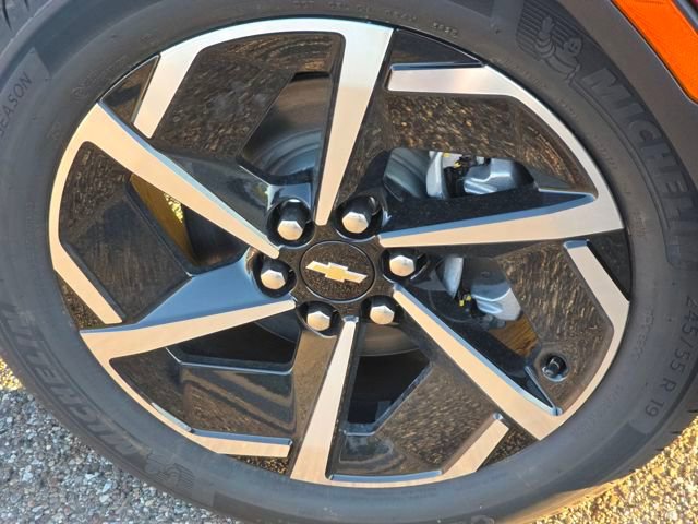 New 2026 Chevrolet Equinox EV LT image 19