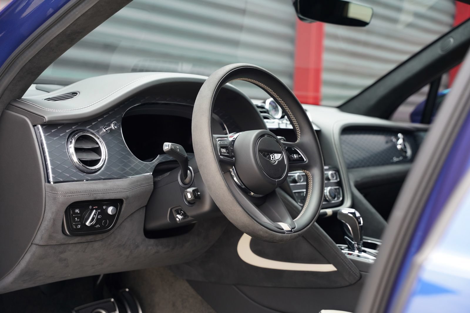 Used 2021 Bentley Bentayga Speed AWD/4WD image 18