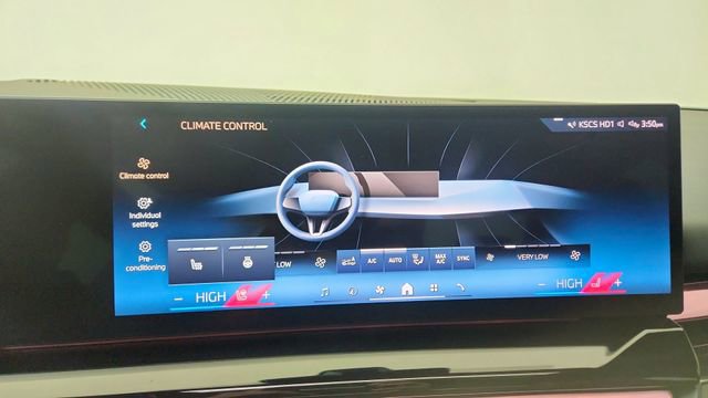 Used 2026 BMW 540i xDrive image 54