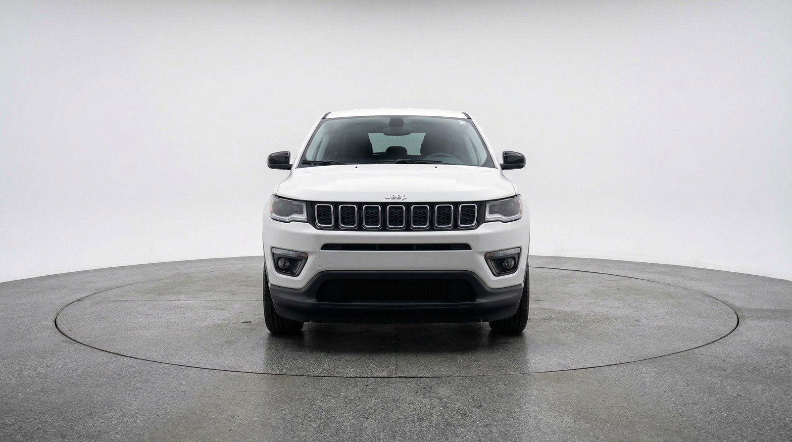 Used 2025 Jeep Compass Latitude image 2