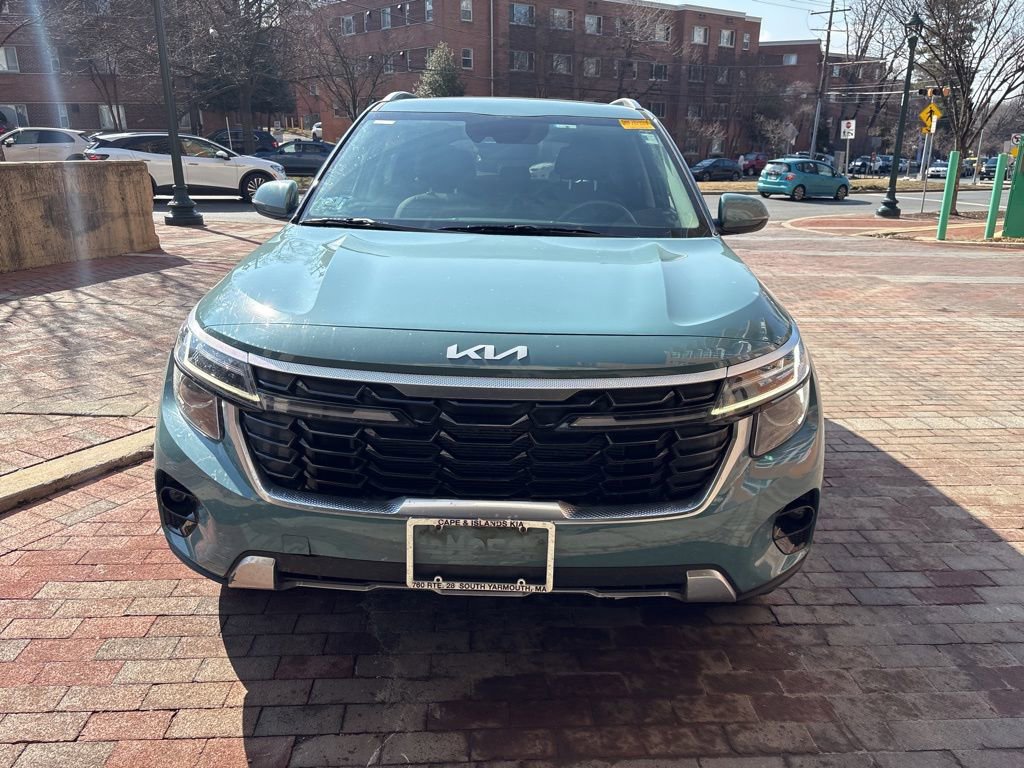 Certified 2024 Kia Seltos EX image 8