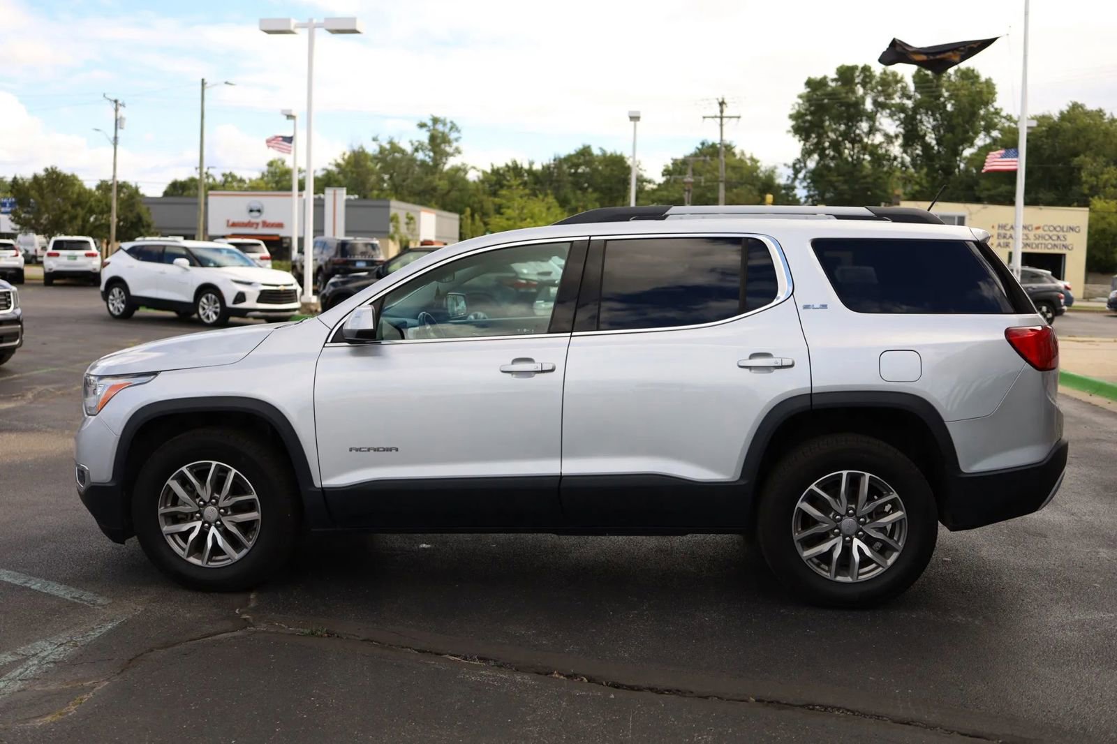 Used 2018 GMC Acadia SLE image 8