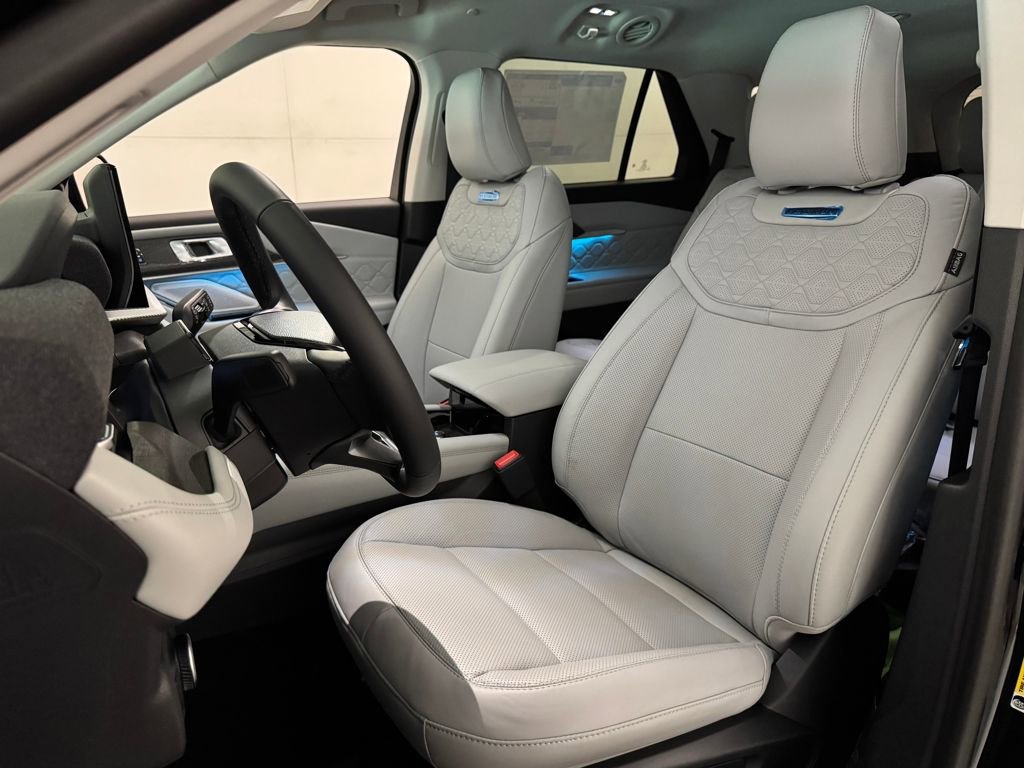 New 2026 Ford Explorer Platinum w/ LUX Leather Package image 28