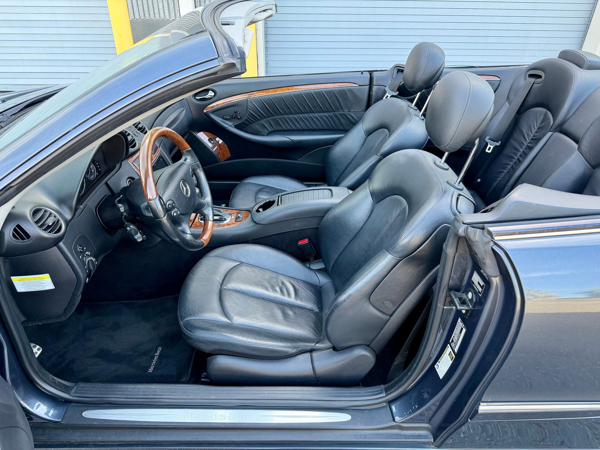 Used 2008 Mercedes-Benz CLK 350 Cabriolet image 8