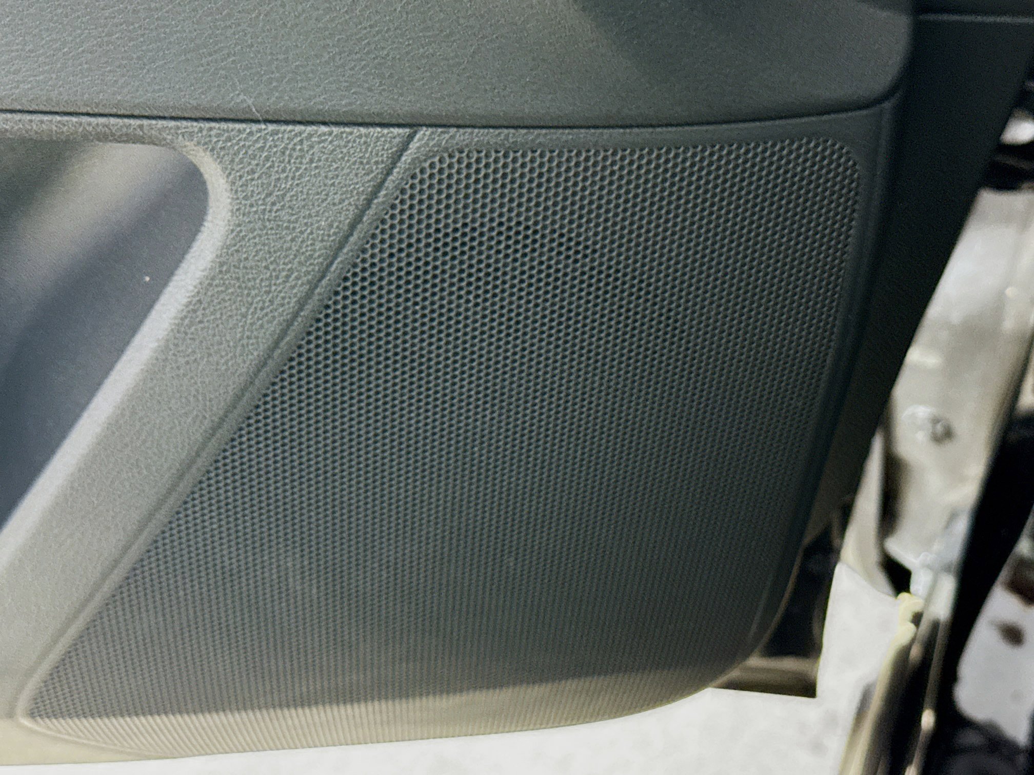 Used 2024 Nissan Pathfinder SL w/ Black Appearance Package image 22